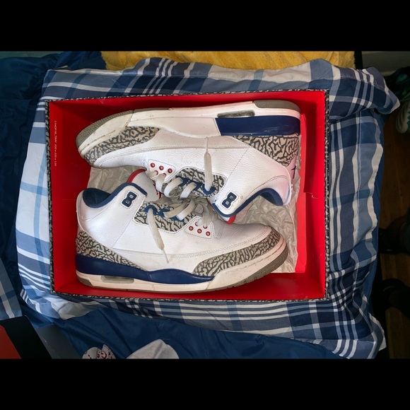 All size 9.5 - Picture 3 of 5